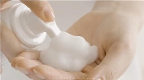 R828 Deep Foaming Cleanser